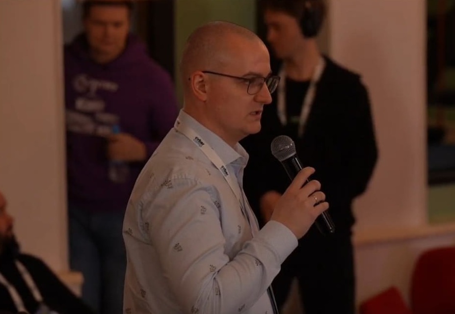 Максим Фабрин, вопрос из студии